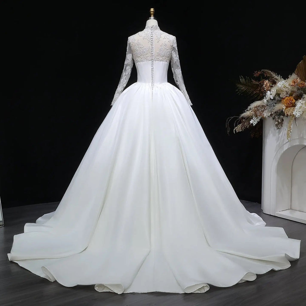 Classic Long Sleeve Lace Ball Gown Wedding Dress SW075