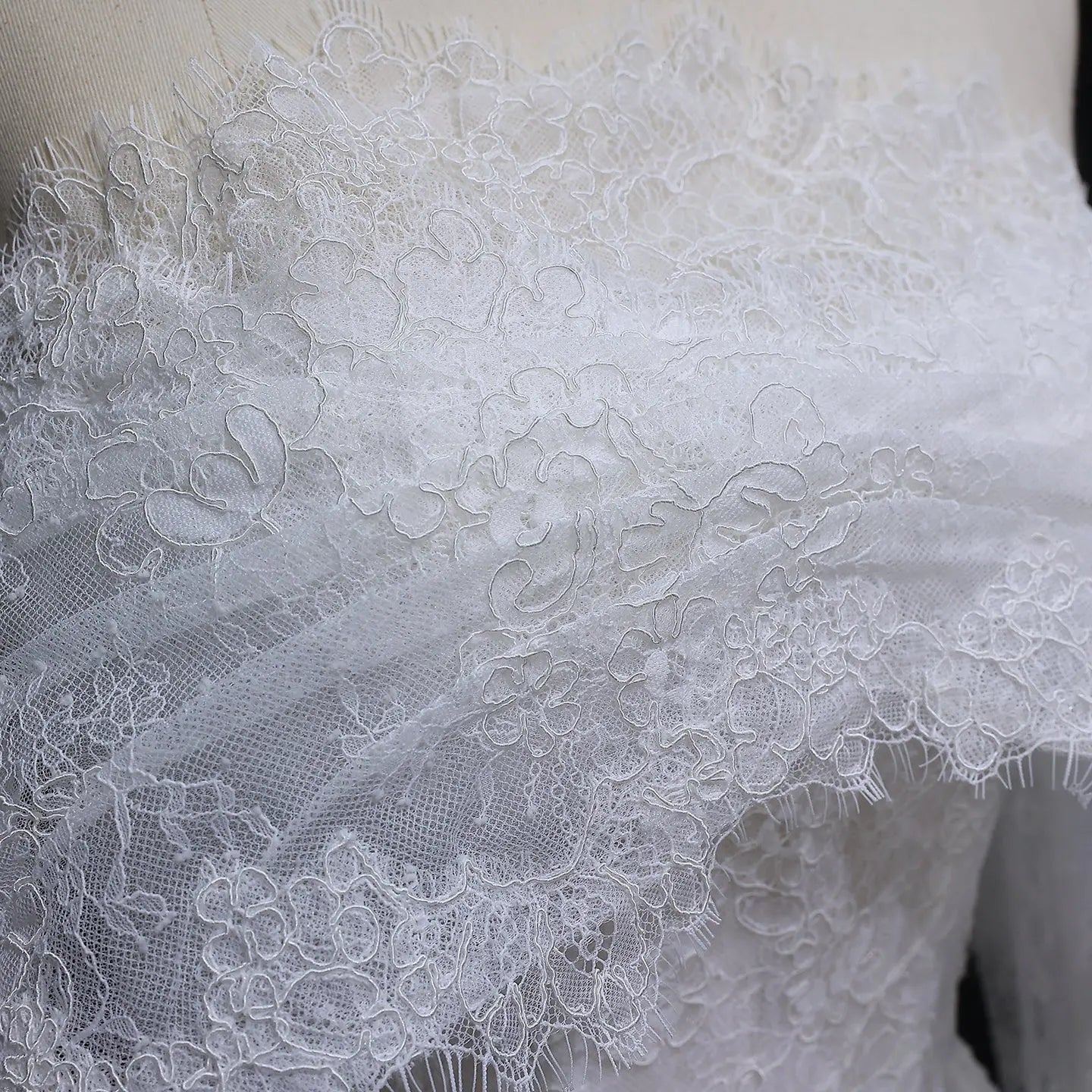 Luxury Off Shoulder Wedding Dress with Long Sleeves SW542