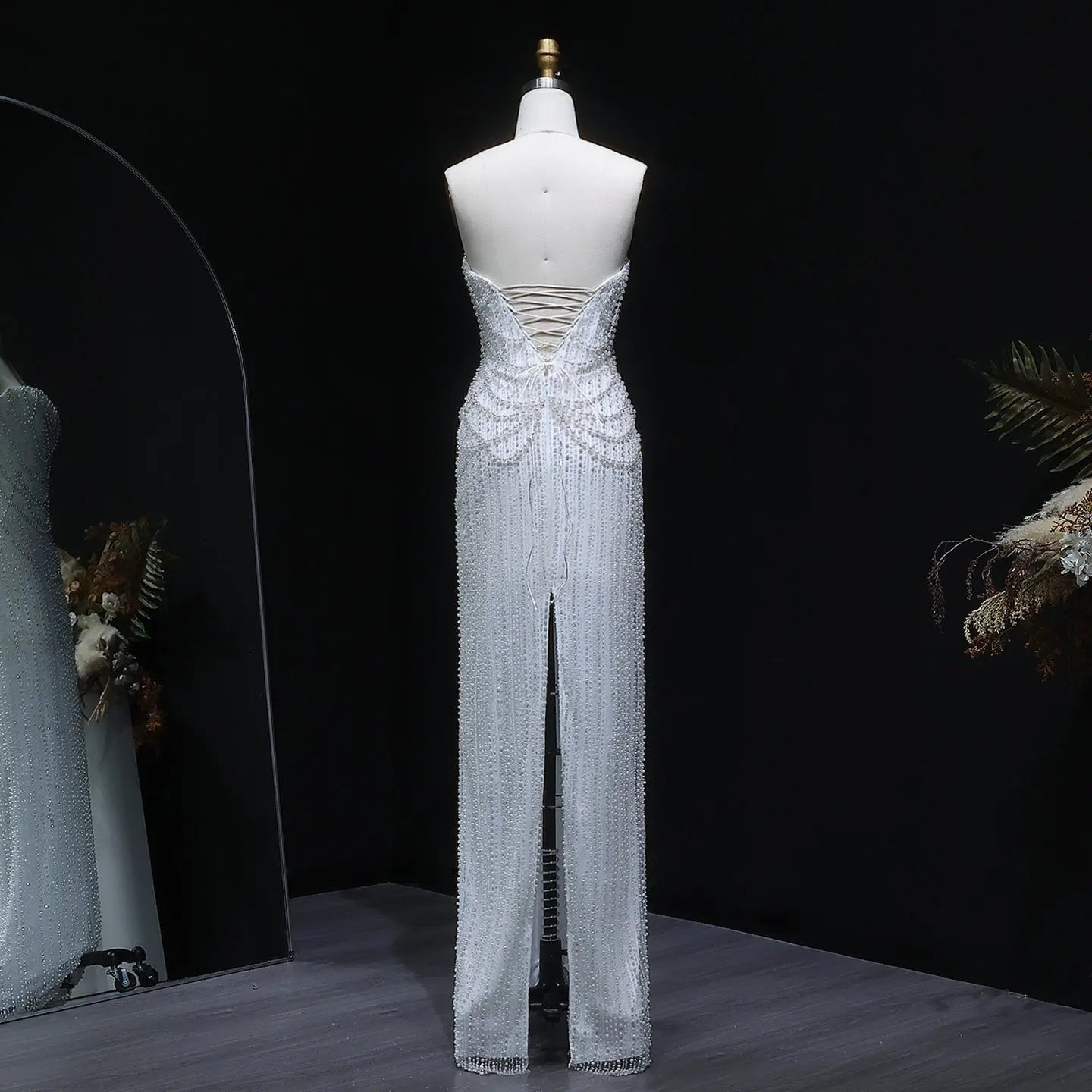 Luxury White Sequin Pearl Strapless Wedding Dress SW087