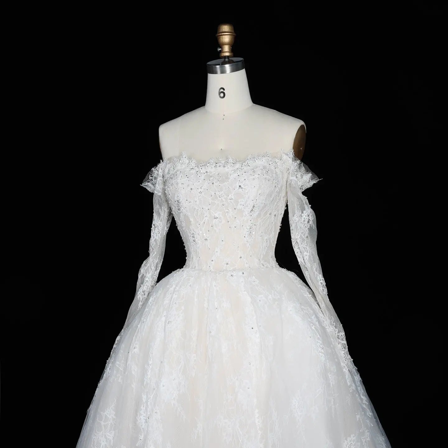 White Lace and Tulle Ball Gown Wedding Dress Off the Shoulder Beaded Bridal Dress SW679