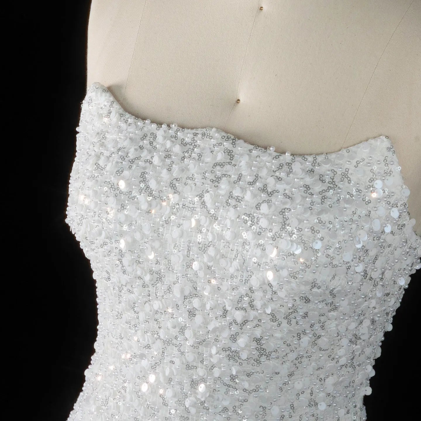 Luxury White Sequin Pearl Strapless Short Wedding Dress SW520