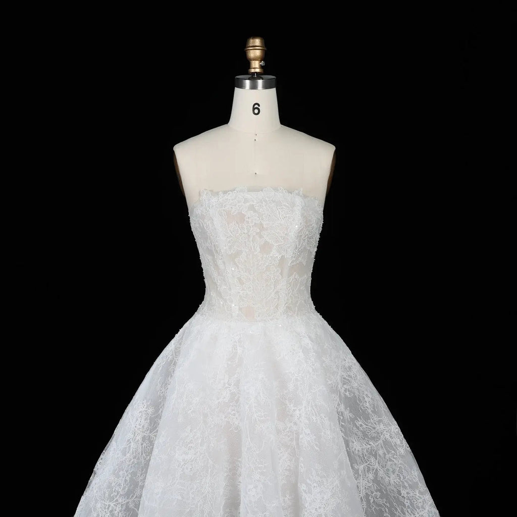 White Corset Strapless Lace Applique Tulle Bridal Ball Gown Wedding Dress SW611