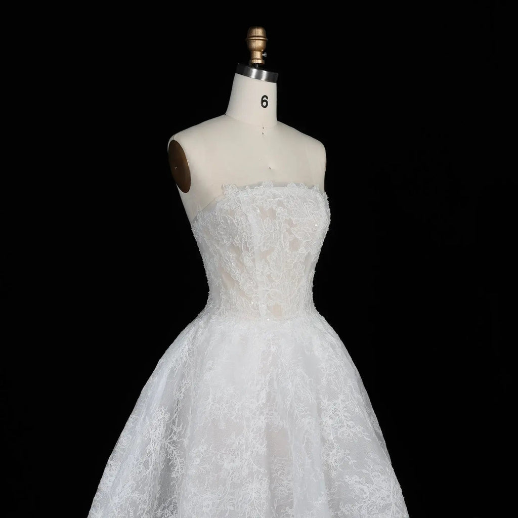 White Corset Strapless Lace Applique Tulle Bridal Ball Gown Wedding Dress SW611