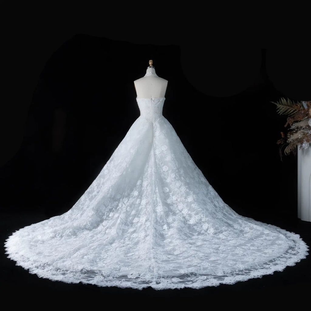 Luxury Ivory Strapless Lace Train Wedding Dress with Scarf SW166