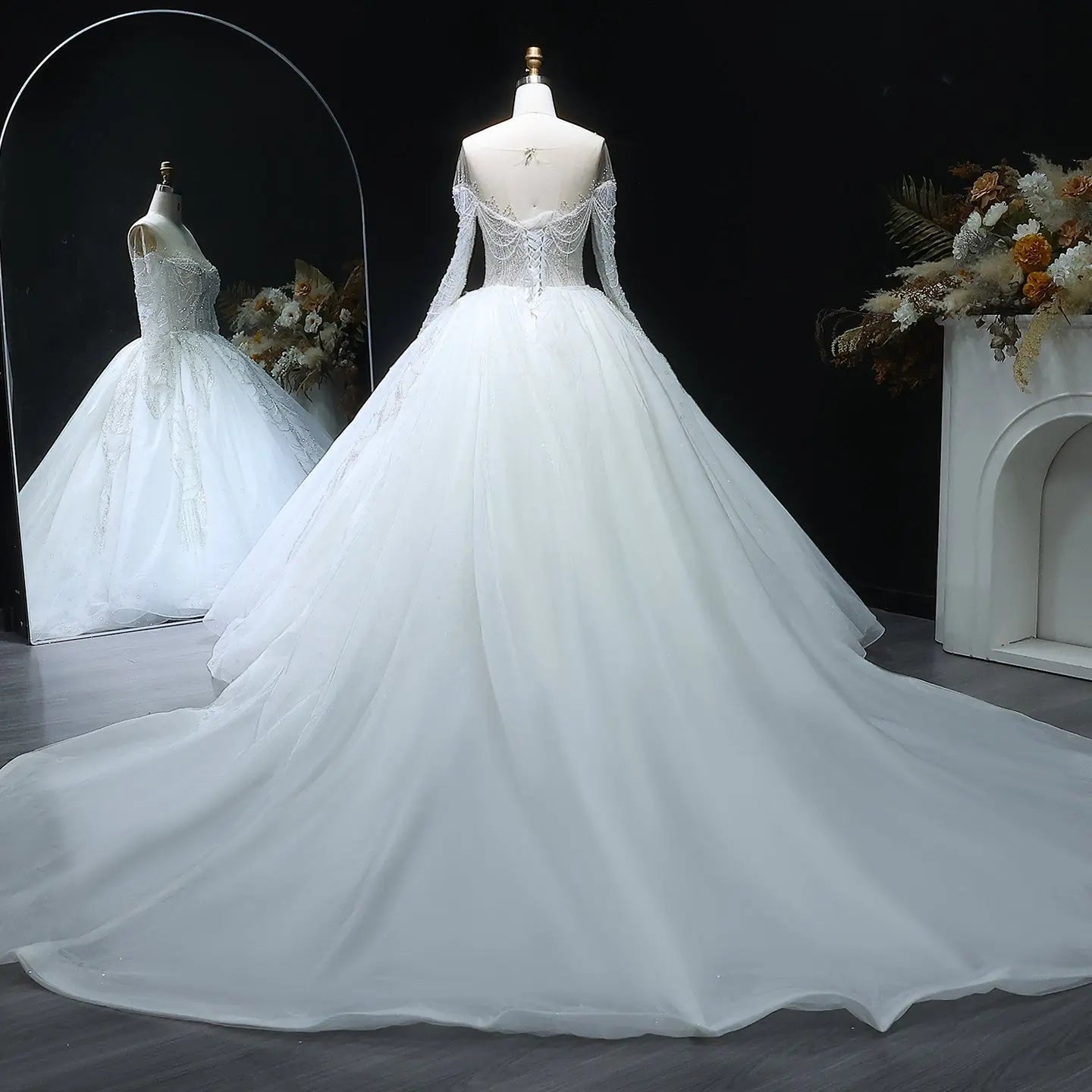 Luxury Beaded Long Sleeve Ball Gown Wedding Dress SW515