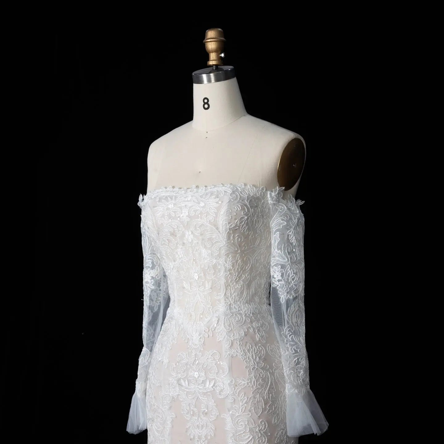 Off White  Lace Stunning Feminine Mermaid Wedding Dress Train  SW650