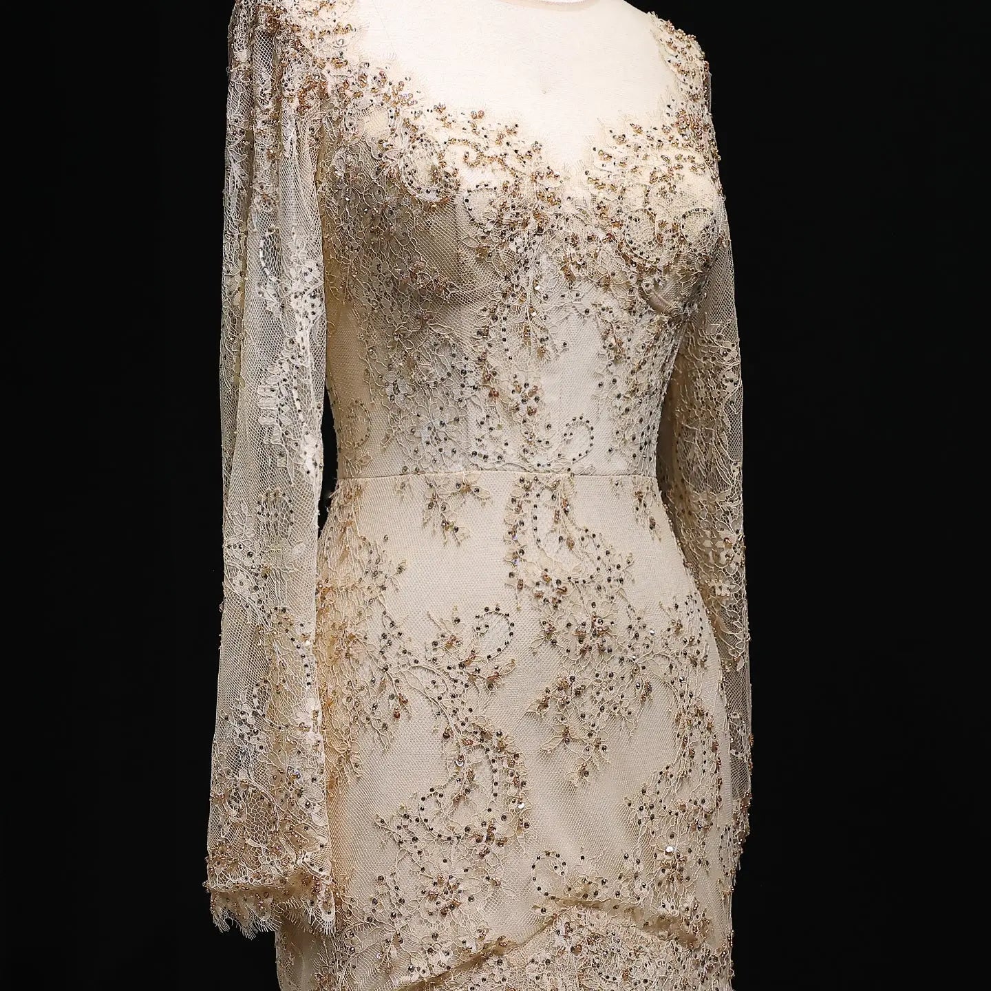 Glamorous Lace Long Sleeves Mermaid Wedding Dress SW122