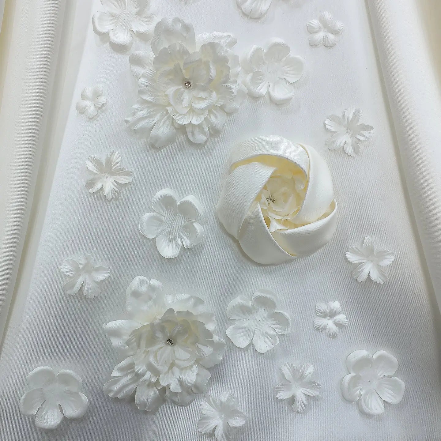 Luxury Satin 3D Floral Long Sleeve Embroidered Wedding Dress SW601