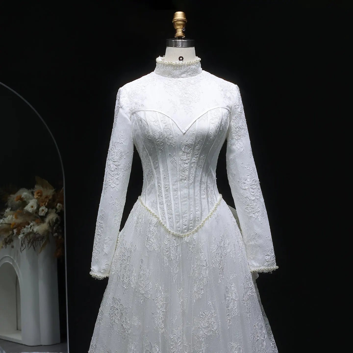 Luxury Pearl Long Sleeve Lace Wedding Dress SW514