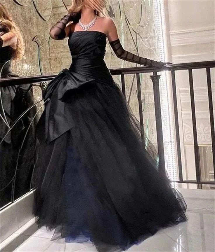 Sexy Strapless Puffy Tulle Prom Dress Black Evening Dress With Gloves Y7631 by simplepromdress