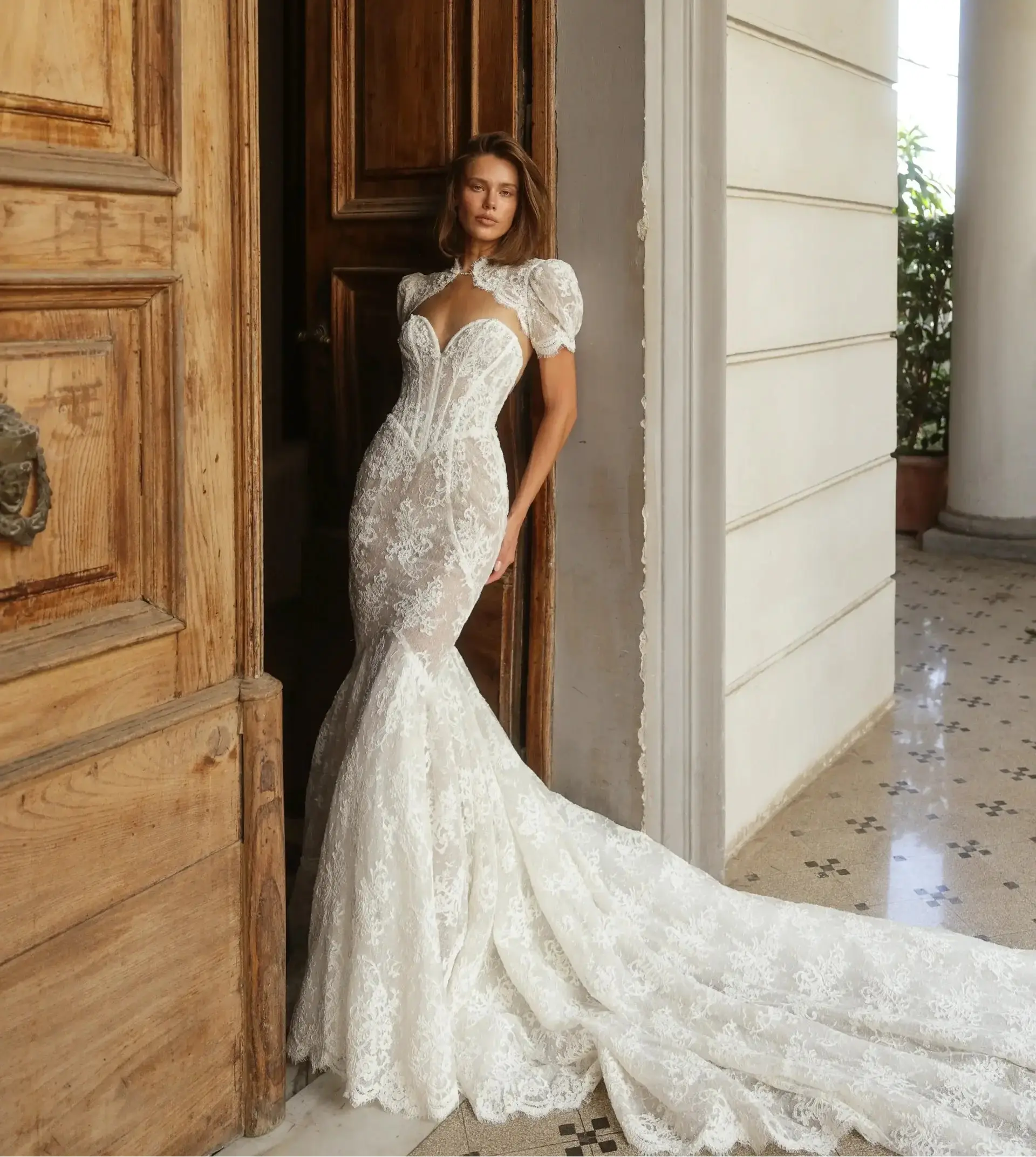 Vintage Ivory Lace High Neck Puff Sleeve Backless Mermaid Wedding Dress SW180