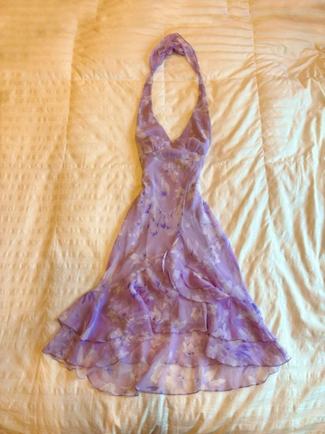 Vestido de cóctel de gasa con cuello halter color lavanda Y8102