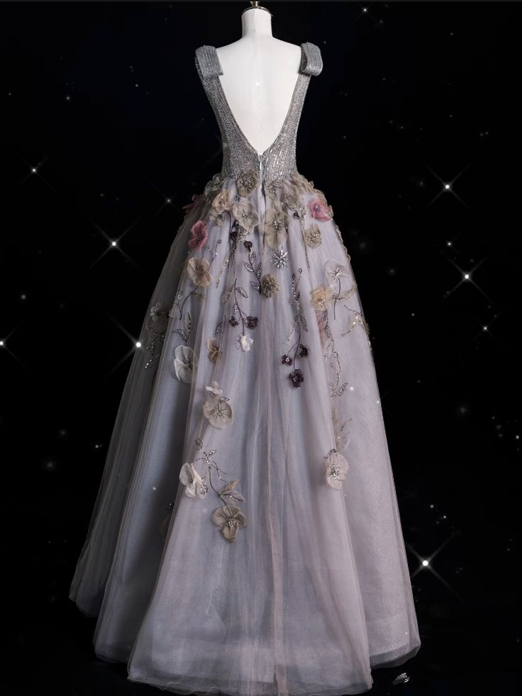 Charming V Neckline Gray Tulle Floral Ball Gown Long Evening Gown Prom Dress Y7953