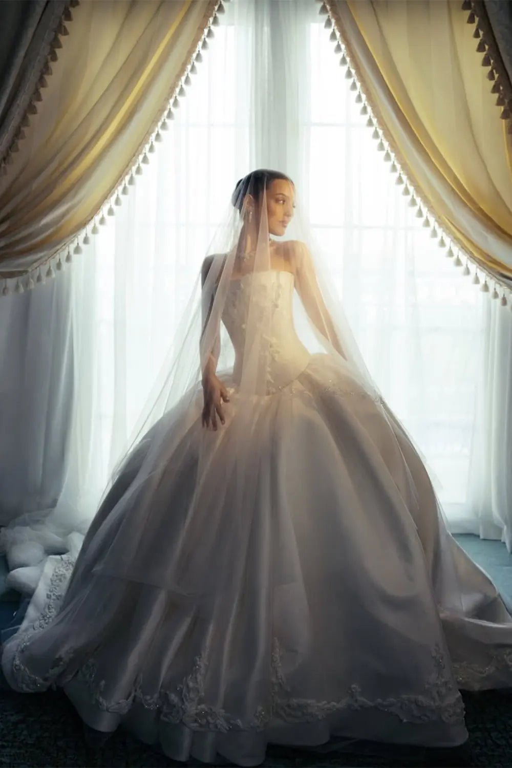 White Satin Tulle Ball Gown Bridal Dress with Embroidered Lace Bodice SW745