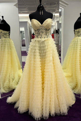 Sunnderly Addilyn | A-Linien-Ballkleid aus trägerlosem, mehrlagigem Tüll mit Schlitz