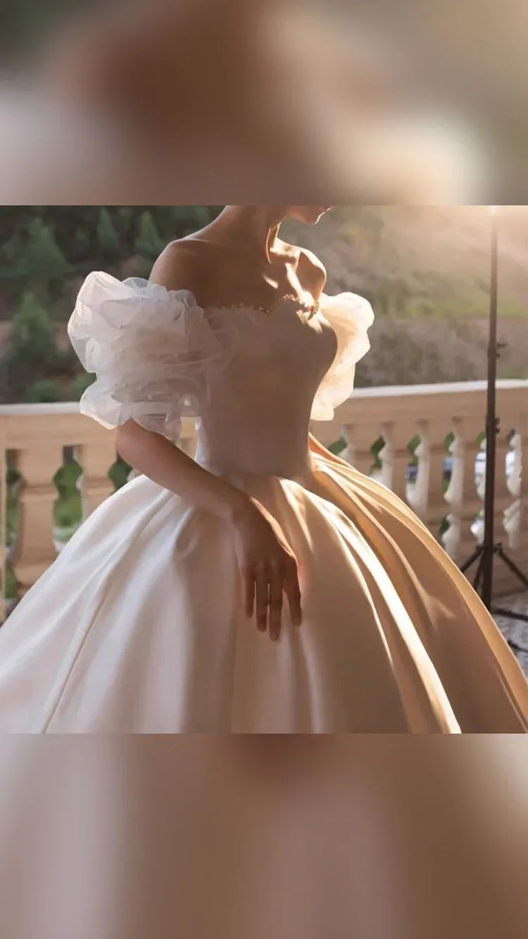 Vestido de Noiva Vintage em Cetim Branco Vestido de Noiva Encantador Y411