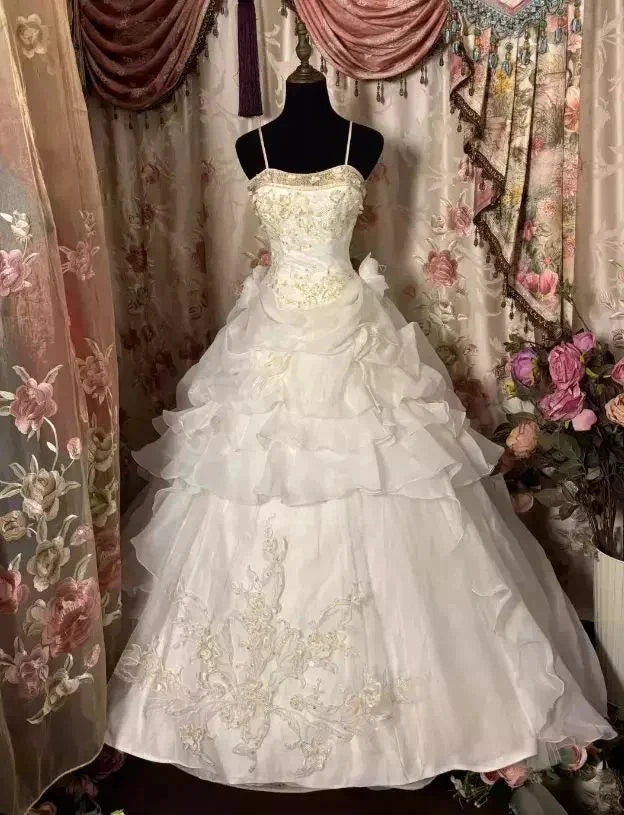 Vintage Spaghetti Straps Wedding Dress Ruffles Lace Appliques Bridal Prom Gown Y8286 by simplepromdress