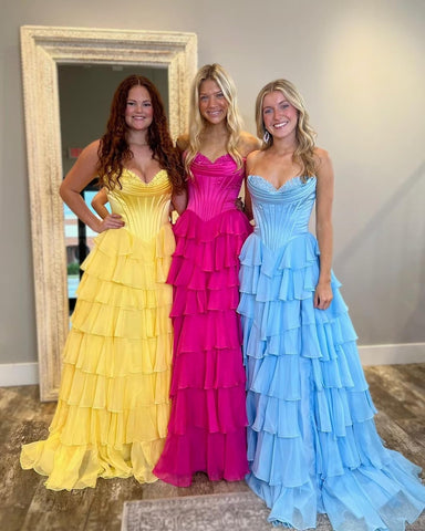 Vestidos de fiesta con corsé sin tirantes para mujer 2025, vestido de noche formal de gasa con volantes escalonados y abertura 