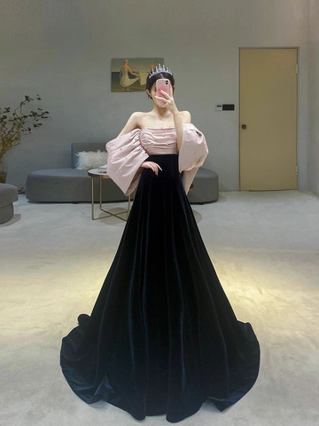 Hermoso vestido de noche largo de satén y terciopelo con hombros descubiertos Y7611