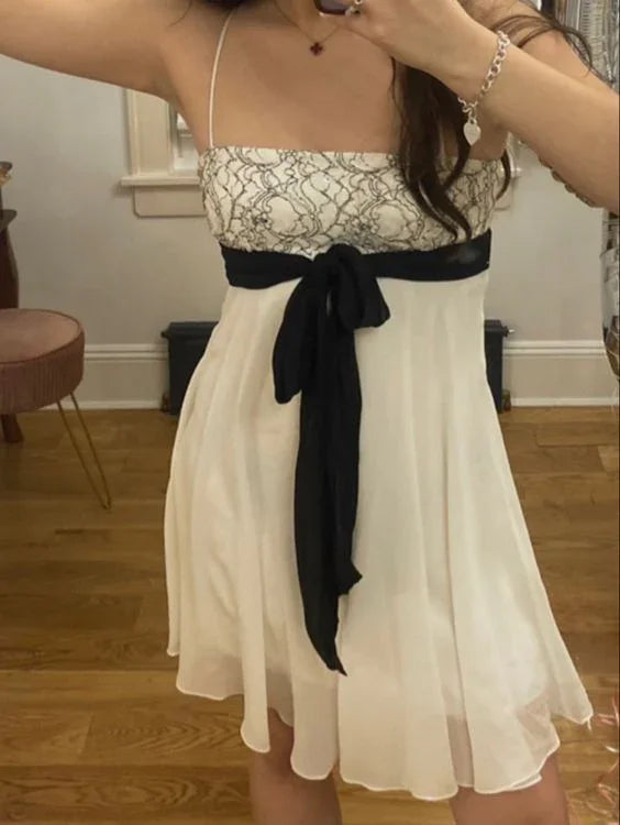 فستان عودة إلى الوطن أبيض جميل بقصة على شكل حرف A فستان شاطئ Y6713