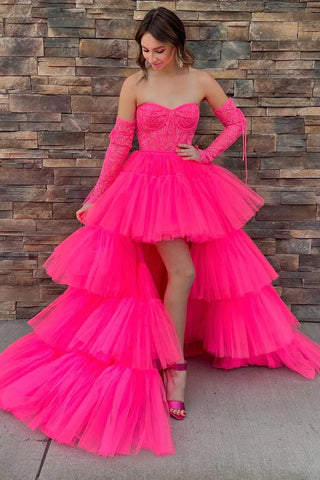 Paige |A-Linien-Ballkleid aus asymmetrischem, trägerlosem, gestuftem Tüll