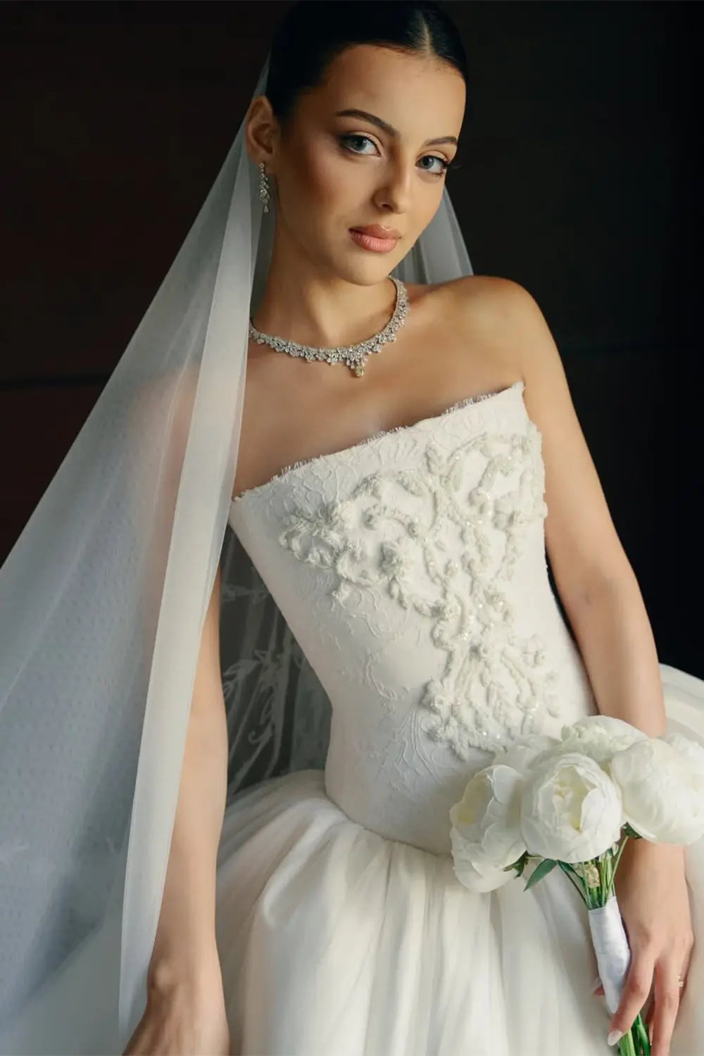 White Satin Tulle Ball Gown Bridal Dress with Embroidered Lace Bodice SW745