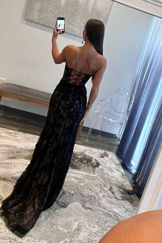 Lyric | Vestido de fiesta de encaje sin tirantes de sirena con abertura