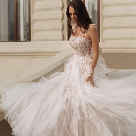 Elegant Spaghetti Straps Wedding Dress Sexy Lace Up Backless Robe De Mariée Romantic Square Collar Tulle Bridal Gowns