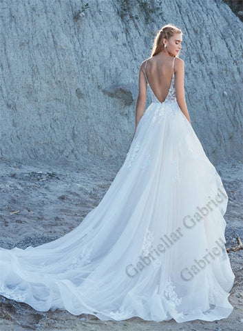 Delicate Ruffled Spaghetti Straps Wedding Dresses V-neck Appliques A-line Wedding Gowns Abito Da Sposa Customer Made