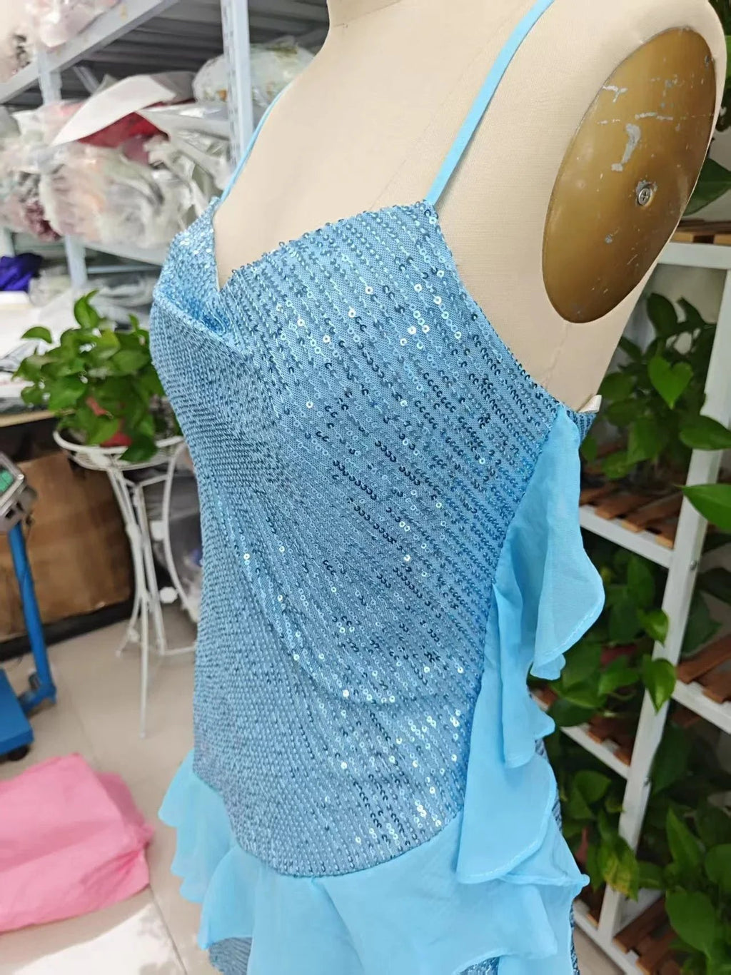 Beautiful Blue Halter Sequins Chiffon Ruffles Cocktail Dress Homecoming Dress Y8251 by simplepromdress