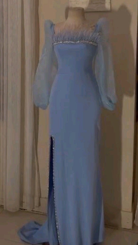 Elegante vestido de noche con plumas y lentejuelas azules, vestido de fiesta con abertura larga Y7587