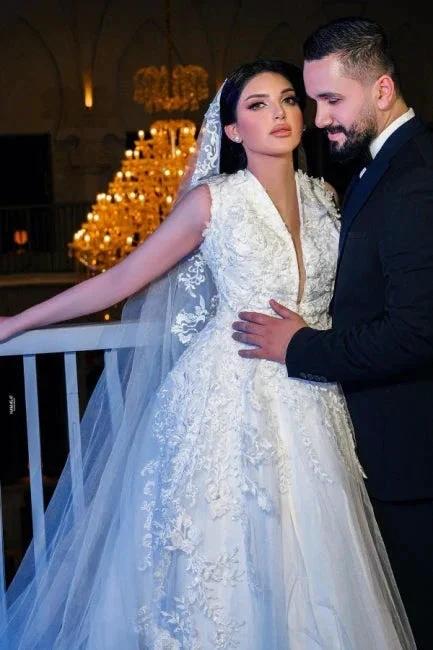 A-Line Charming V-Neck Sleeveless Tulle Floor-Length Wedding Dresses with Appliques by misshow.com