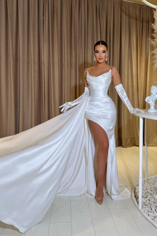 A-Linie, bodenlang, ärmellos, trägerlos, Charmeuse, Schlitz vorne, Fleck-Ballkleid mit Rüschen