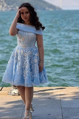 A-Linie Hellblaues schulterfreies Tüll-Kurzarm-Ballkleid mit Applikationen