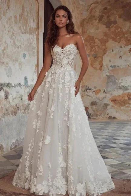 A-Line Sweetheart Floor-Length Strapless Tulle Wedding Dresses with Appliques by misshow.com