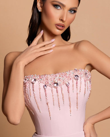 Erstaunliche Spalte Trägerlos Ärmellos Strass Satin Openback Mit Schleppe Rosa Ballkleider