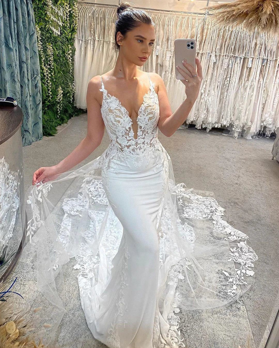 Amazing Long White V-neck Spaghetti Straps Mermaid Sleeveless Wedding Dress With Lace by misshow.com