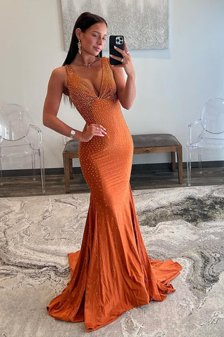 Molly | Vestido de fiesta largo de satén con cuentas y escote en V profundo estilo sirena