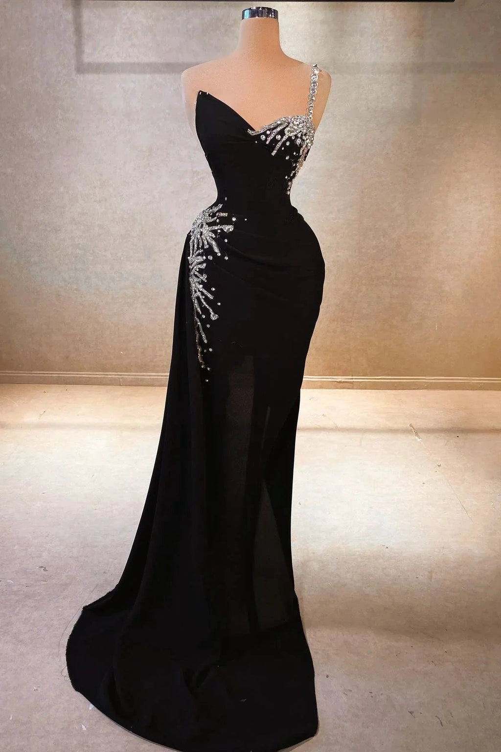 Beautiful A-line One Shoulder Sleeveless Rhinestone Chiffon Black Prom Dress by misshow.com