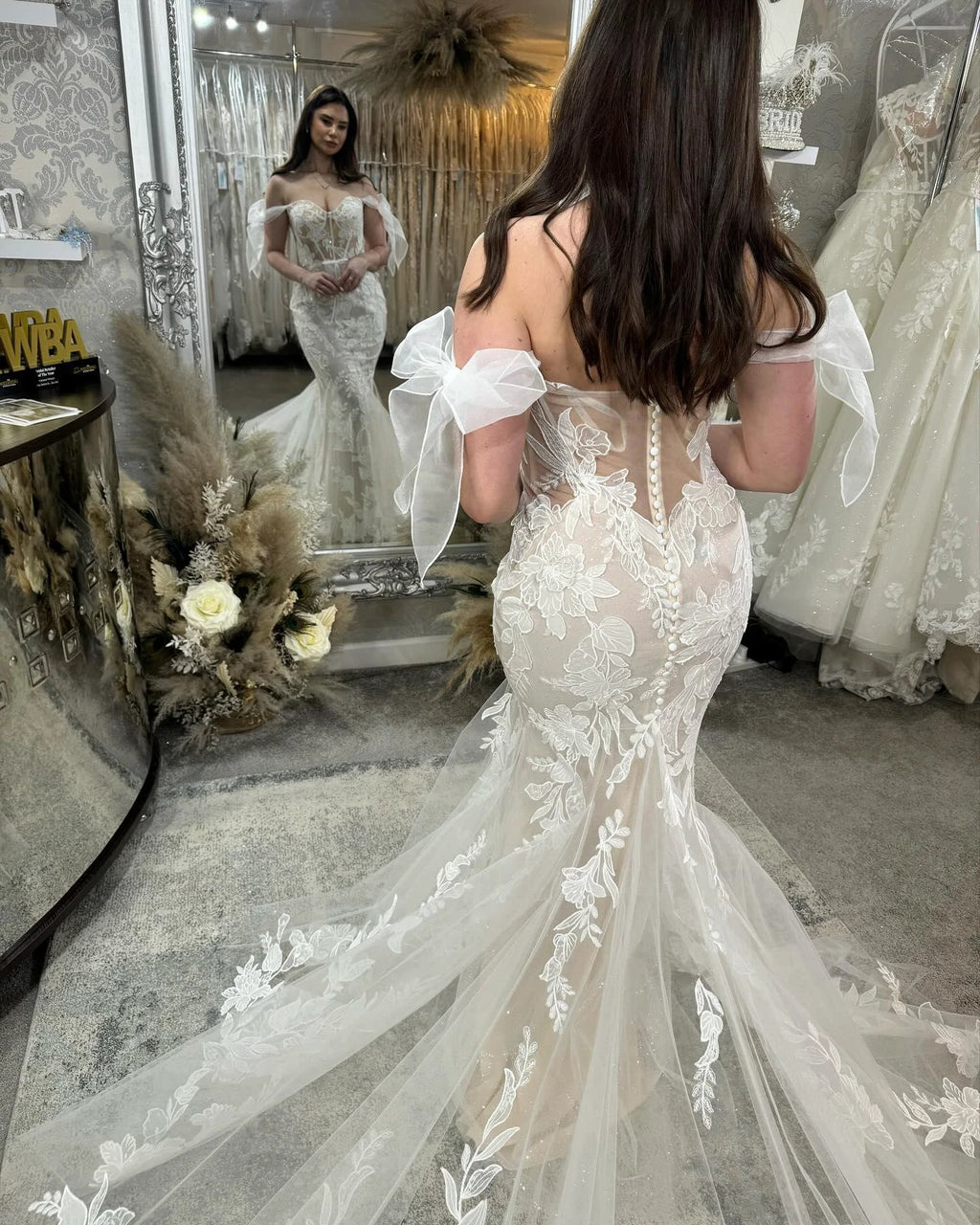 Beautiful Mermaid Sweetheart Sleeveless Appliques Tulle Lace Wedding Dresses by misshow.com