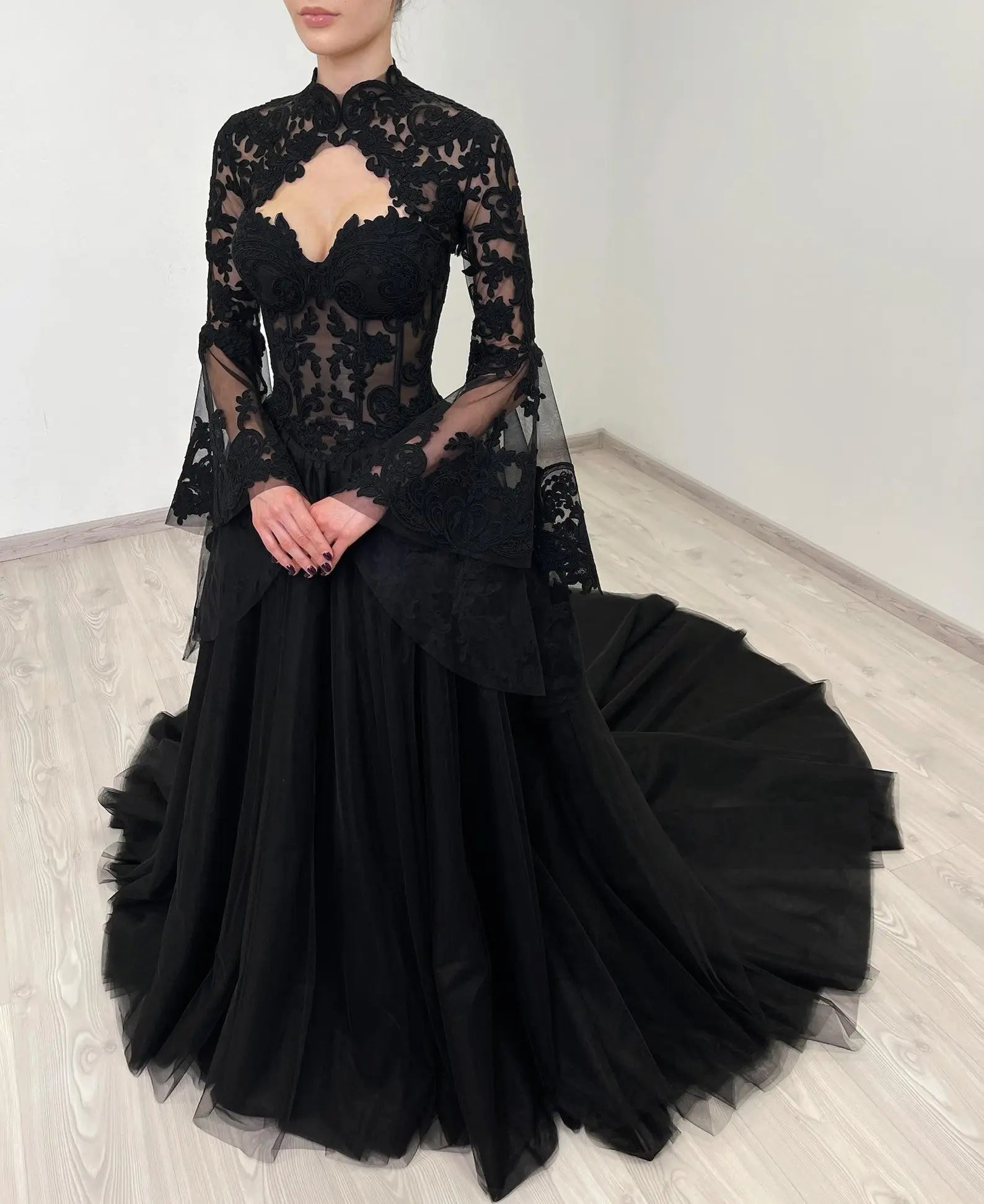 Black Luxury Gothic  Wedding Dress Sheer Lace Ball Gown  SW560
