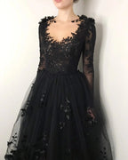 Black Luxury Gothic Wedding Dress 3D Floral Lace Tulle Sweep Train SW551