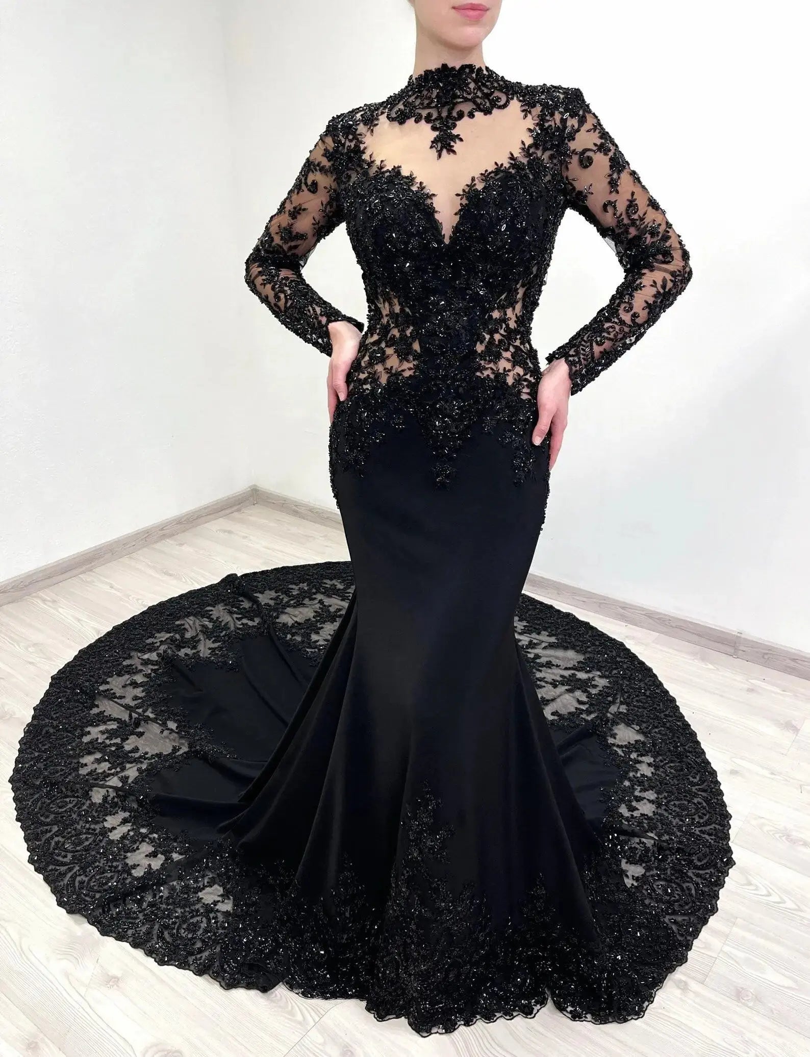 Black Luxury Gothic Heavy Beading Wedding Dress Mermaid Sheer Full Lace Circular Train SW555