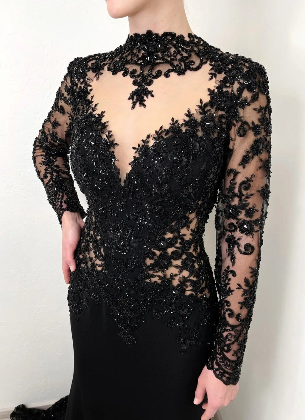 Black Luxury Gothic Heavy Beading Wedding Dress Mermaid Sheer Full Lace Circular Train SW555