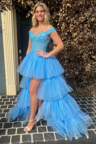 Blaues schulterfreies High-Low-Ballkleid mit Stufen aus Tüllspitze PSK397