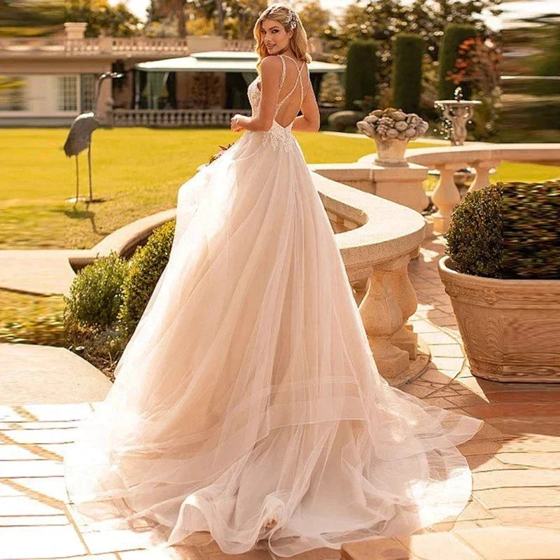 Bohemian Wedding Dresses Sexy Women Elegant Sleeveless Bridal Gowns A-Line Tulle Lace Applique Sexy Backless Robe Vestido by payinti