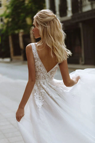 Boho Wedding Dresses V-Neck Appliques Lace A-Line Tulle Wedding Gown Beach Simple Bridal Dress bestidos de novia