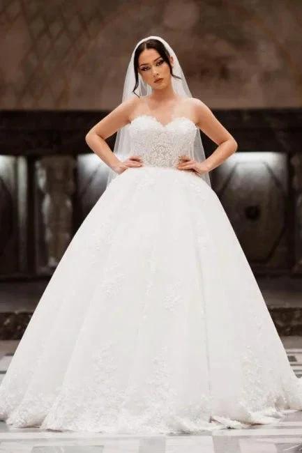Charming Lace Floor-Length Sleeveless Sweetheart Ball Gown Wedding Dresses with Appliques by misshow.com