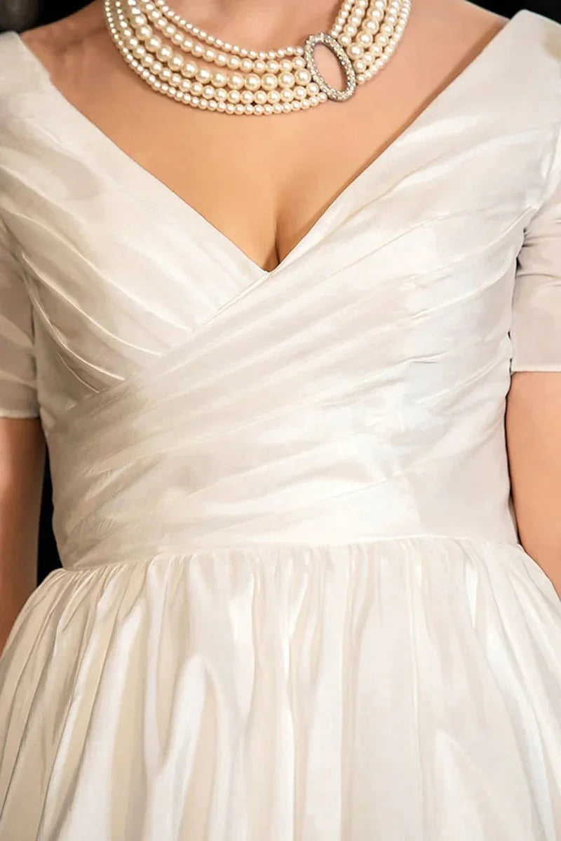 Vestido de novia clásico bohemio con escote en V, manga corta y pliegues WD677