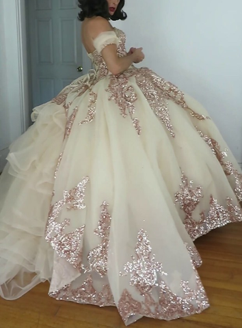 Vestido de quinceañera con escote corazón, estilo princesa, abullonado, color oro rosa, con apliques de cuentas, Y827